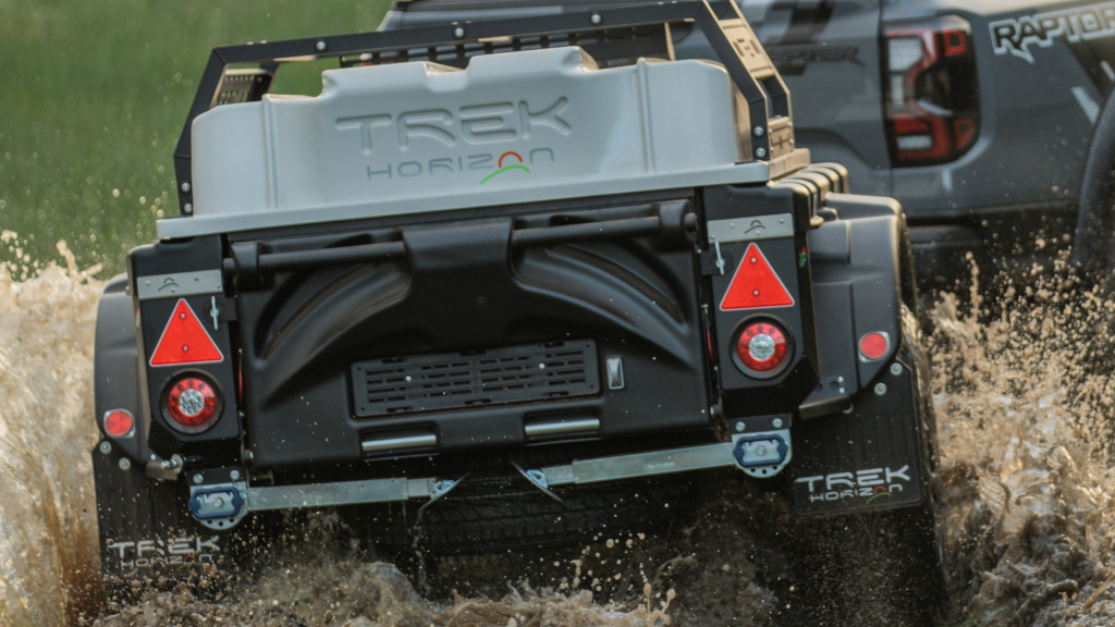 camping trailer roof top tent